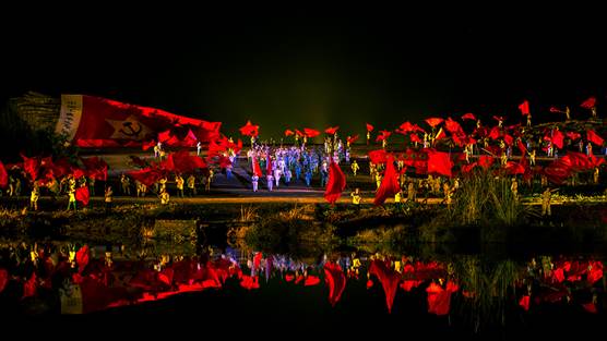 ˵��: 9. 600���񵱵�Ⱥ�ڲ��롶����ɽ������ʵ���ݳ�